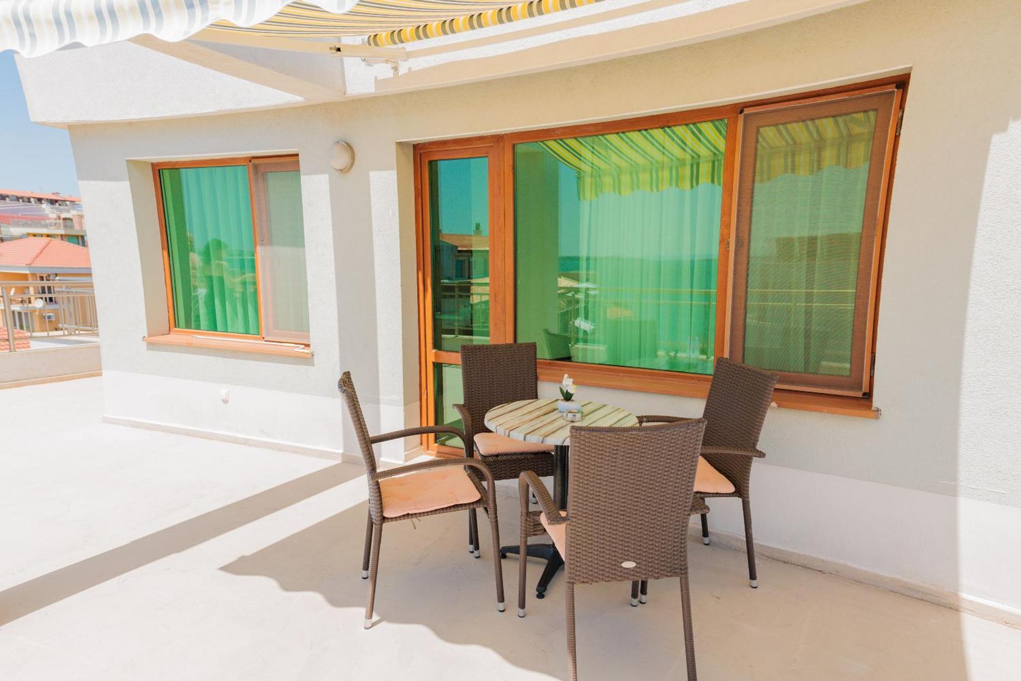 Black Sea Apartments Sveti Vlas Exterior photo