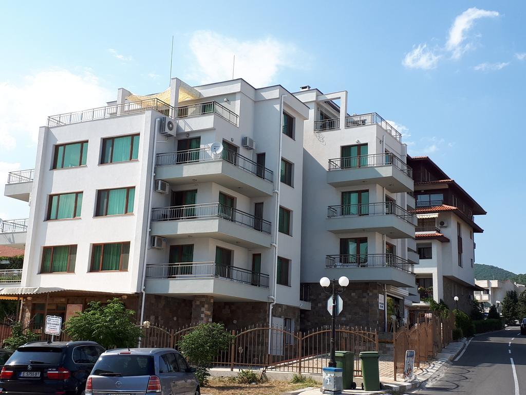 Black Sea Apartments Sveti Vlas Exterior photo